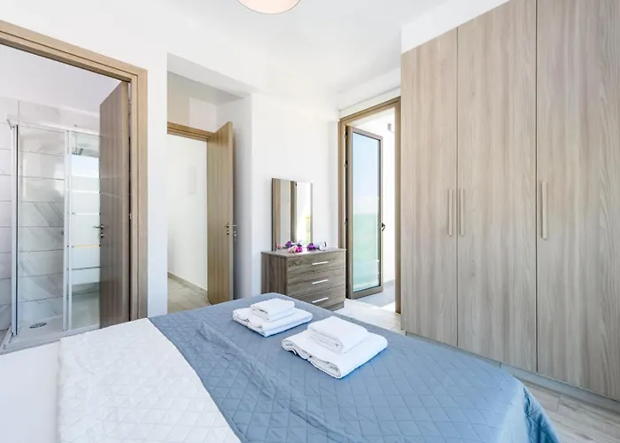 Levanda #40 Paralimni